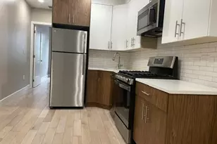 25-39-38 St, Astoria, NY 11103 - Photo 4