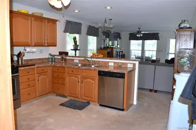 201 Brittany Terrace, Rock Tavern, NY 12575 - Photo 8
