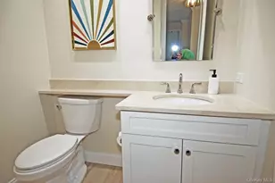 27010 Grand Central, Floral Park, NY 11005 - Photo 14