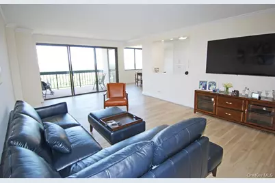 27110 Grand Central #22G, Floral Park, NY 11005 - Photo 4