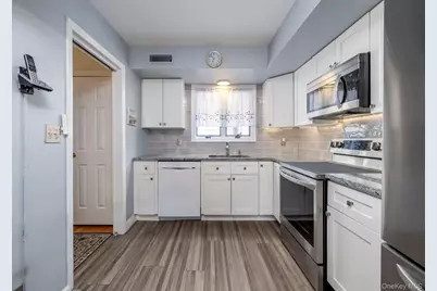 146 Lincoln Street, Garden City, NY 11530 - Photo 10
