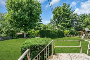 4 Crabapple Ln, Commack, NY 11725 - Photo 28