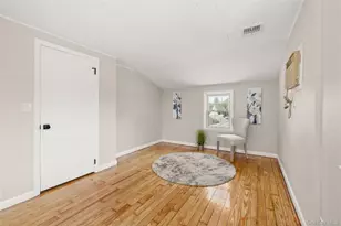 718 Elmwood Rd, West Babylon, NY 11704 - Photo 12