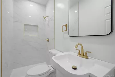 17 Nadworny Lane, Stony Brook, NY 11790 - Photo 12
