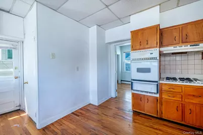 3255 Barkley Avenue #A, Bronx, NY 10465 - Photo 6
