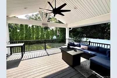 20 Hunter Place, Smithtown, NY 11787 - Photo 2