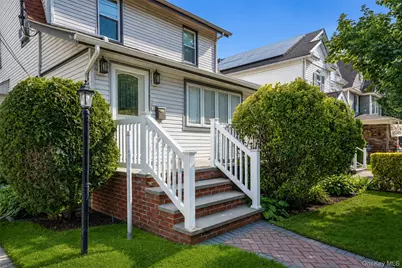 214 Lowell Avenue, Floral Park, NY 11001 - Photo 6