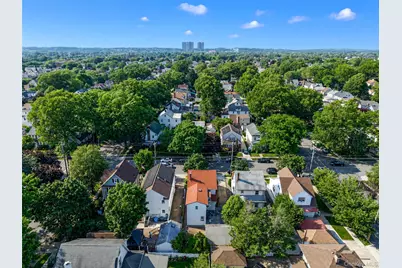 214 Lowell Avenue, Floral Park, NY 11001 - Photo 36