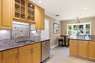 61 Viola Dr, Glen Cove, NY 11542 - Photo 18