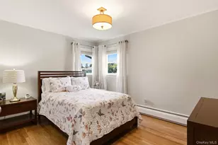 61 Viola Dr, Glen Cove, NY 11542 - Photo 30