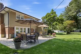 61 Viola Dr, Glen Cove, NY 11542 - Photo 40