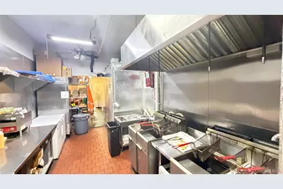 105-25 64th Road, Forest Hills, NY 11375 - Photo 6