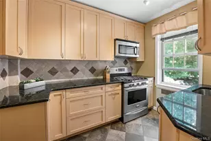 84 Pinewood Rd, Hartsdale, NY 10530 - Photo 18