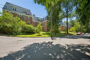 84 Pinewood Rd, Hartsdale, NY 10530 - Photo 30