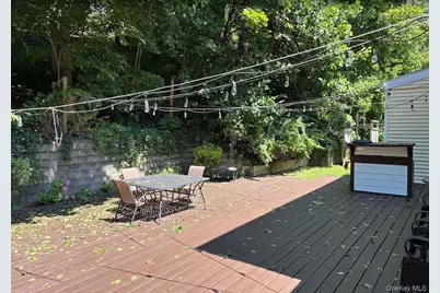 32 Dogwood Drive, Scarsdale, NY 10583 - Photo 2