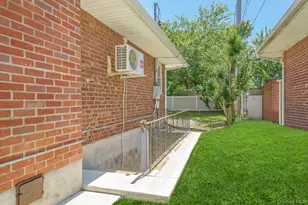 3900 Miller Pl, Levittown, NY 11756 - Photo 10