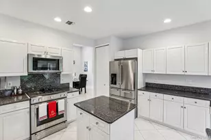 75 Arbor Field Way, Lake Grove, NY 11755 - Photo 10