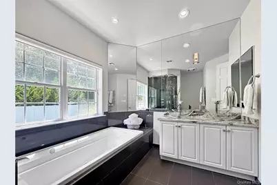 75 Arbor Field Way, Lake Grove, NY 11755 - Photo 16