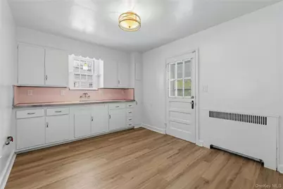 20 S Washington Avenue, Hartsdale, NY 10530 - Photo 8