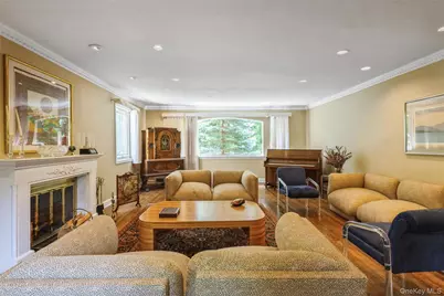 1 Winfield Terrace, Great Neck, NY 11023 - Photo 2