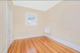 409 W 261st St, Bronx, NY 10471 - Photo 10