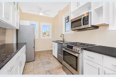 409 W 261st Street #2, Bronx, NY 10471 - Photo 12
