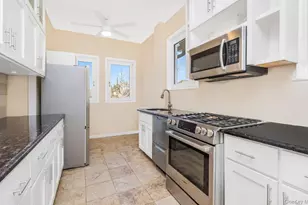 409 W 261st St, Bronx, NY 10471 - Photo 12
