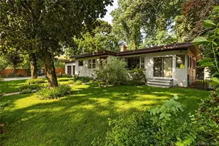 206 Cliff Rd W, Wading River, NY 11792 - Photo 2
