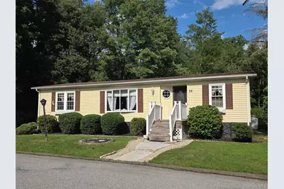 35 Perry Road, Hyde Park, NY 12538 - Photo 2