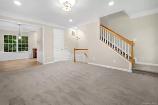 14 Maler Ln, Patchogue, NY 11772 - Photo 16
