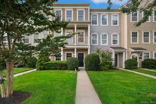 14 Maler Ln, Patchogue, NY 11772 - Photo 2