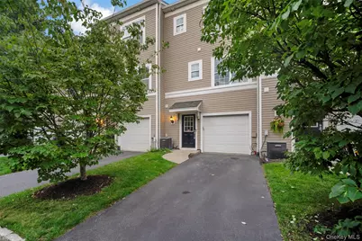 14 Maler Lane, Patchogue, NY 11772 - Photo 4