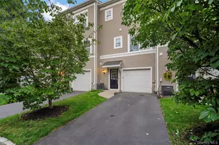 14 Maler Ln, Patchogue, NY 11772 - Photo 4