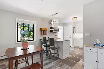 20 Lynbrook Drive, Sound Beach, NY 11789 - Photo 12
