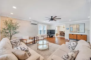 232 Locust St, Valley Stream, NY 11581 - Photo 8