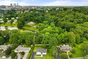 121 Duxbury Rd, Purchase, NY 10577 - Photo 26