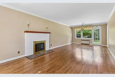 93 Transverse Road, Garden City, NY 11530 - Photo 6