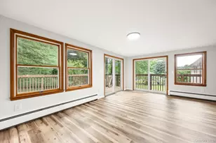23 Oakland Ave, Walden, NY 12586 - Photo 32