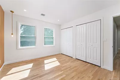 933 Thompson Drive, Bay Shore, NY 11706 - Photo 22