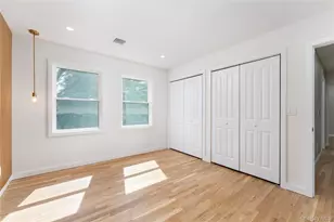 933 Thompson Dr, Bay Shore, NY 11706 - Photo 22