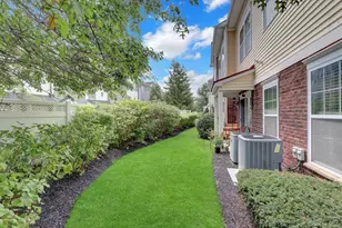 10 Lager Ln, Patchogue, NY 11772 - Photo 20
