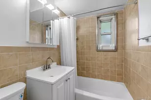 61-21 255th St, Little Neck, NY 11362 - Photo 12