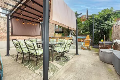 2036 Hobart Avenue, Bronx, NY 10461 - Photo 20