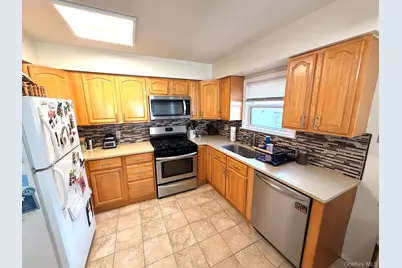 101 Harding Avenue #2nd Fl, Long Beach, NY 11561 - Photo 4
