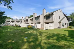 112 Beecher Ave Ext, East Islip, NY 11730 - Photo 18