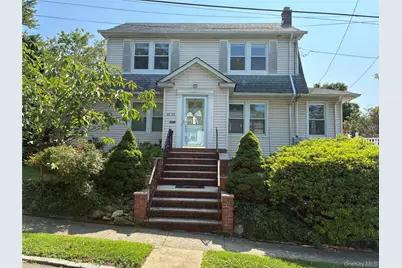 4634 Iris Lane, Great Neck, NY 11020 - Photo 2