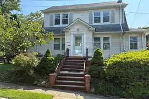 4634 Iris Ln, Great Neck, NY 11020 - Photo 1