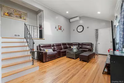 92 W 21st Street, Deer Park, NY 11729 - Photo 6