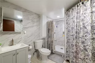 92 W 21st St, Deer Park, NY 11729 - Photo 18