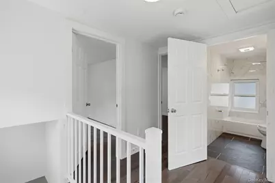 142 Railroad Avenue, Kingston, NY 12401 - Photo 14